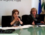 Immagine associata al documento: Gentile e Sasso presentano il nuovo bando O.S.S. - Bari, 13 novembre 2012