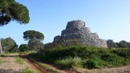Immagine associata al documento: Alla Regione Puglia premio per l'architettura in pietra a secco