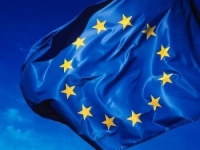 Immagine associata al documento: La Commissione presenta piano per soddisfare esigenze di finanziamento dell'economia europea