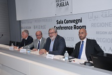 Immagine associata al documento: Il Presidente Emiliano conclude i lavori del convegno sulle Donazioni in Puglia